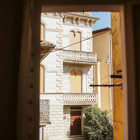 Casa Vacanze L'Angolo Fiorito Bettolle Eksteriør billede