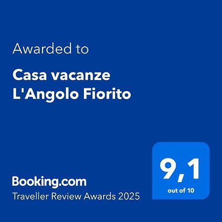 Casa Vacanze L'Angolo Fiorito Bettolle Eksteriør billede